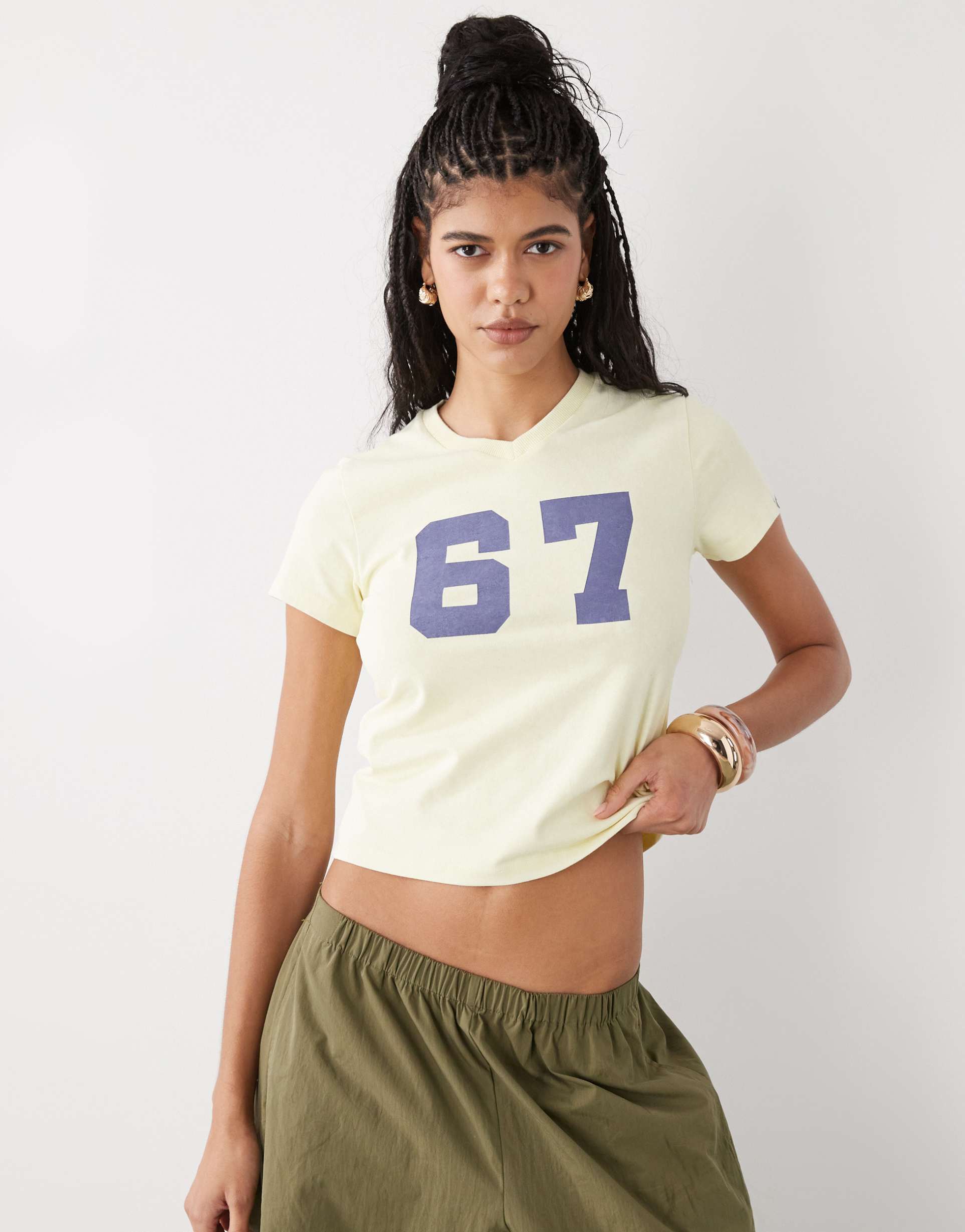 collusion athletic v-neck number tee in yellow