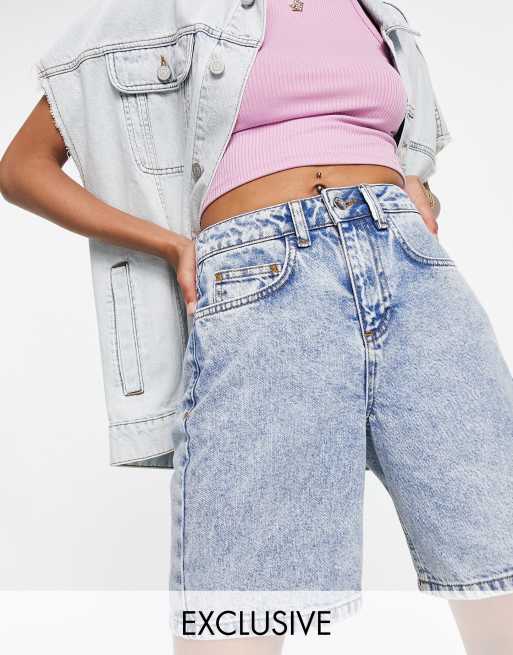 COLLUSION - Baggy 90s dad shorts in blauw met medium wassing