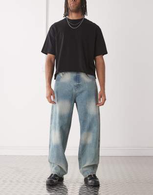 Baggy jean in blue tie dye