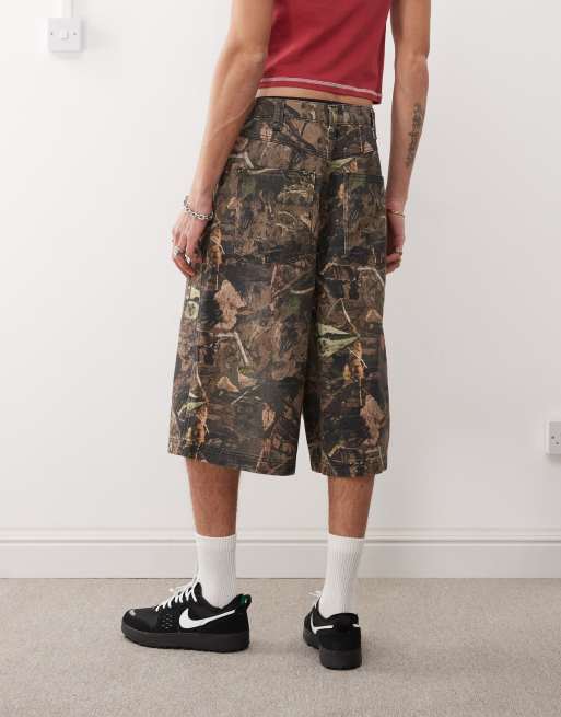 COLLUSION baggy jorts in camo print