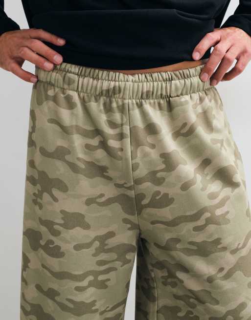 COLLUSION baggy lång shorts med camomönster, 5 av 5