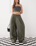 [Collusion] COLLUSION balloon leg pant in khaki-Green S KHAKI
