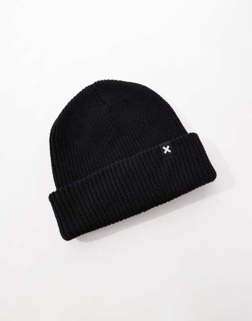 COLLUSION beanie in black