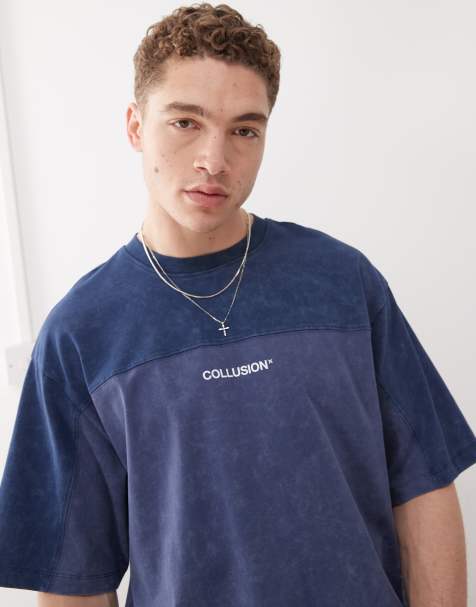 COLLUSION – Blå, boxig t-shirt med logga och kluven design - view 1
