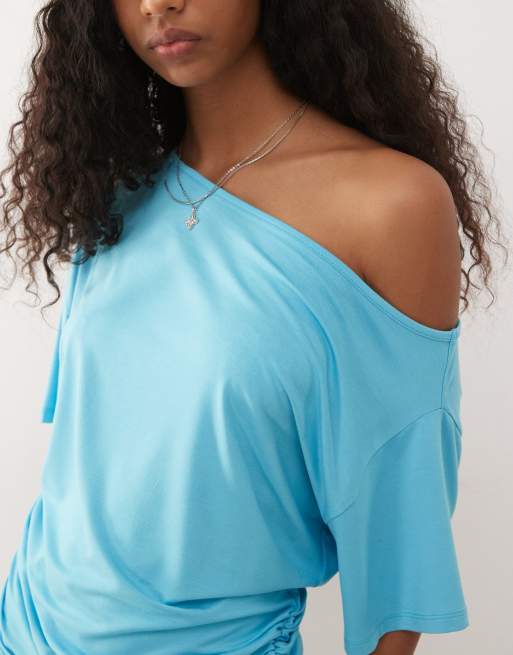 COLLUSION - Blå draperende offshoulder-top, 3 af 4