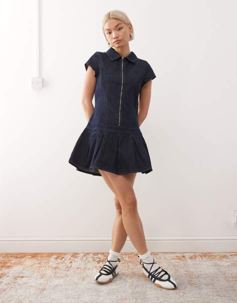 COLLUSION - Blå tætsiddende kjole med sænket talje og striber i 90'er-stil - view 1