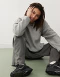[Collusion] COLLUSION borg notch neck sweat in grey XL GREY