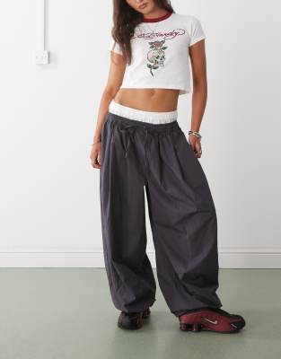 Collusion COLLUSION boxer detail balloon trousers in navy