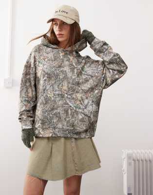 boxy fit hoodie in washed woodland-Multi