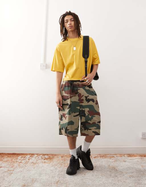 COLLUSION Boxy fIt-shirt in yellow