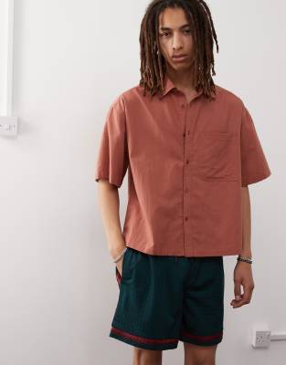 Collusion COLLUSION boxy linen look short sleeve shirt in rust-Brown