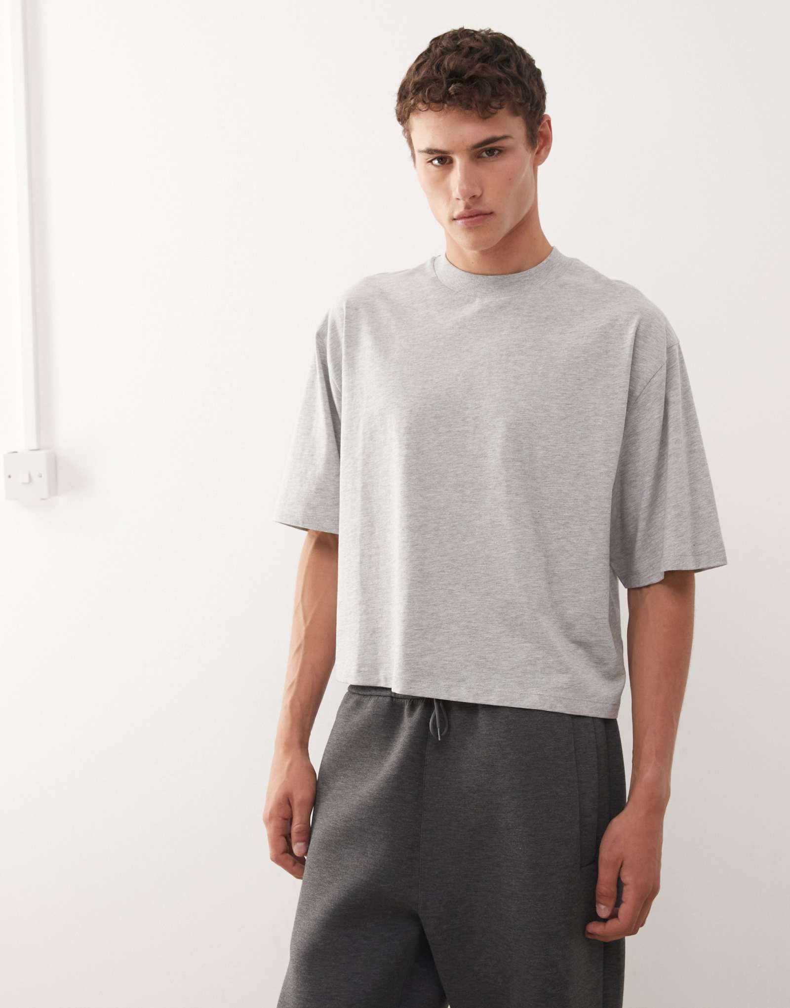 Облегающая футболка COLLUSION из серого вереска