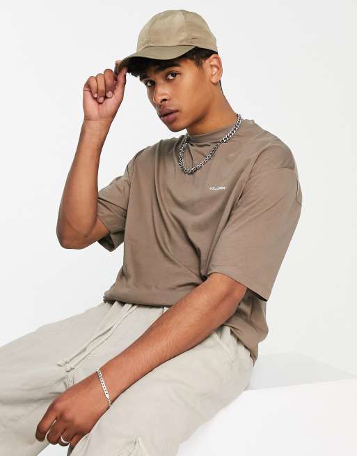 COLLUSION – Brun oversize t-shirt med logga
