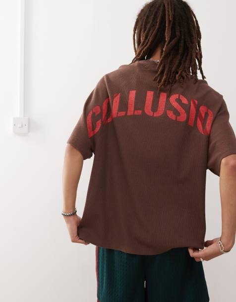 COLLUSION - Brun oversized T-shirt med stort logoprint på ryggen - view 1