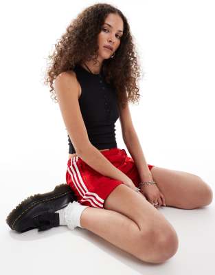 Collusion Button Detail Racer Tank Top In Black