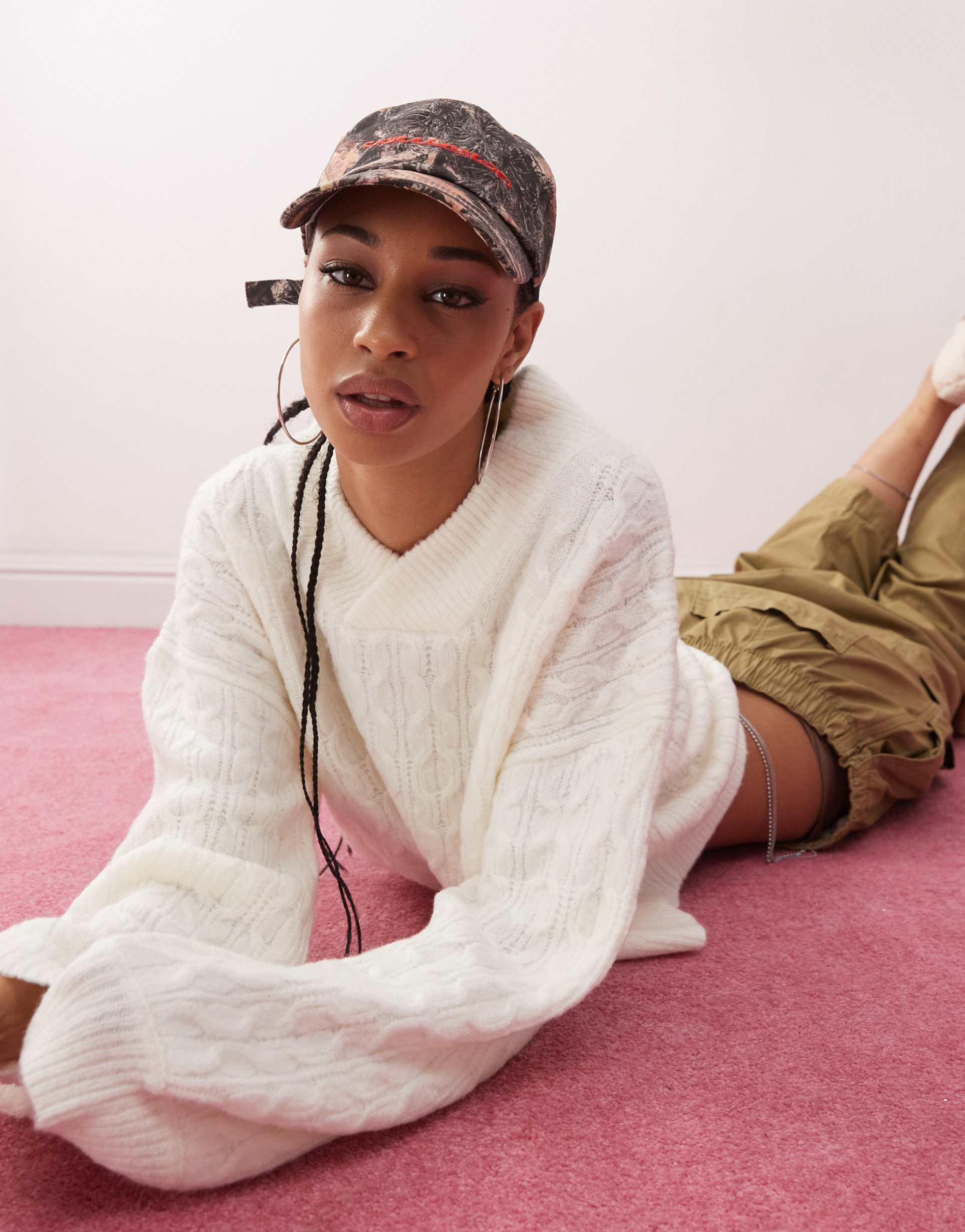 collusion cable knit v-neck sweaters in ecru