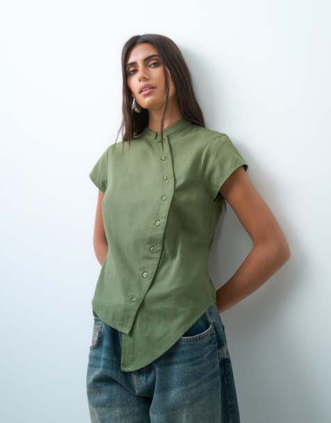 COLLUSION camisa con bajo asimétrico en verde - view 1