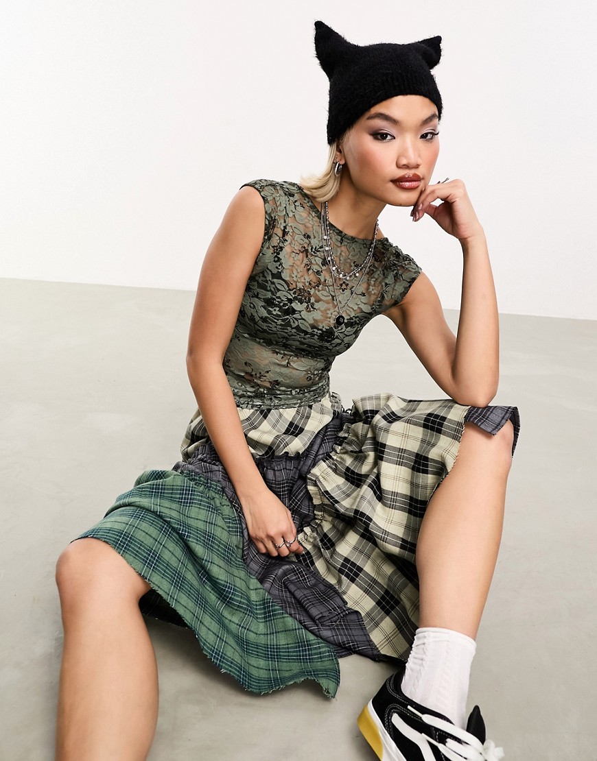 COLLUSION cap sleeve printed lace top in green