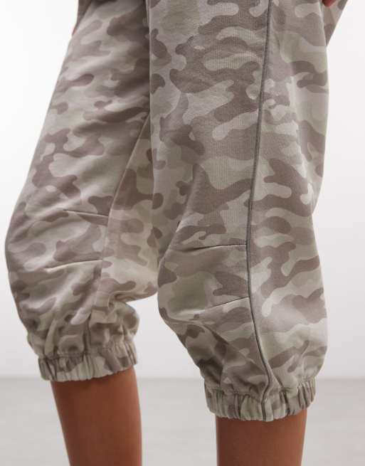 COLLUSION Capri-Jogger mit Umschlagbund im Military-Muster, 5 von 5