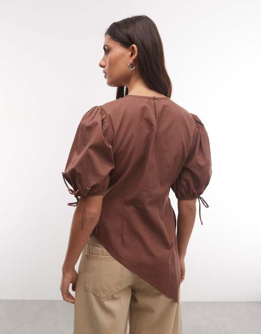 COLLUSION channel detail blouse in chocolate, 4 of 4