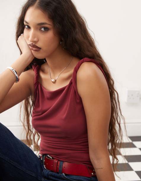 COLLUSION twist square neck top in pomegranate