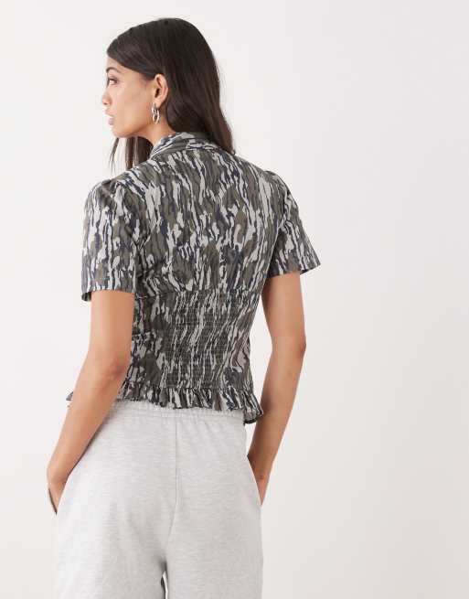 COLLUSION cinched waist shirt in camo print, 4 of 4