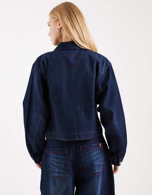 COLLUSION - Circular Design Collection - Cropped firkantet jakke i skyllet denim - Del af sæt, 3 af 4