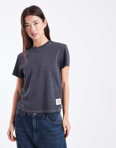 COLLUSION - Circular Design Collection - Krympet og sortvasket T-shirt - view 1