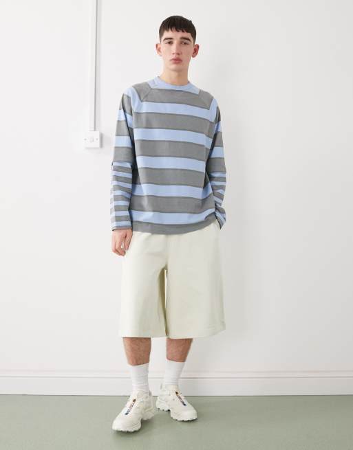 COLLUSION – Circular Design Collection – Schwere, lange Shorts in Wollweiß, 2 von 5