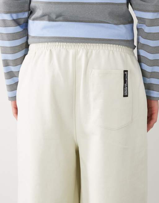 COLLUSION – Circular Design Collection – Schwere, lange Shorts in Wollweiß, 5 von 5