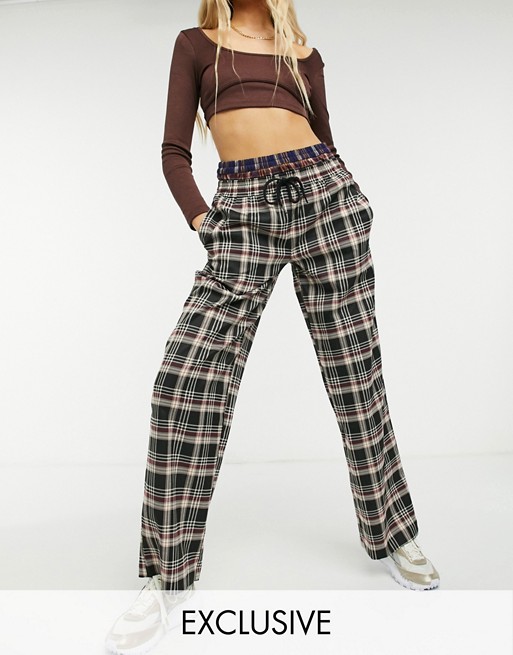 COLLUSION contrast check wide leg trousers with double waistband