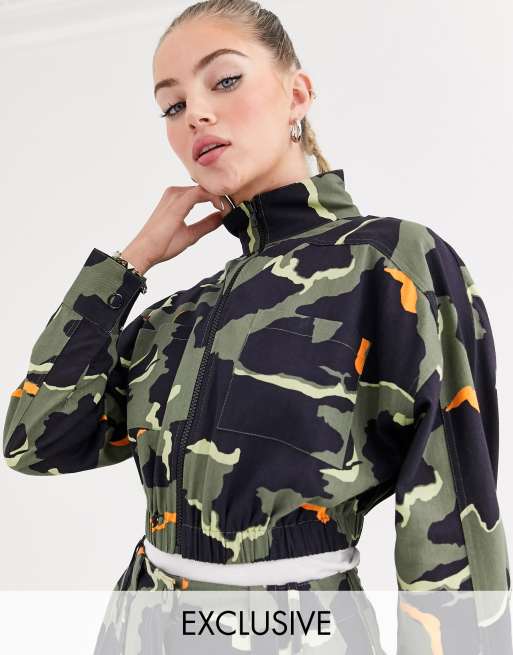 Cropped camo outlet jacket