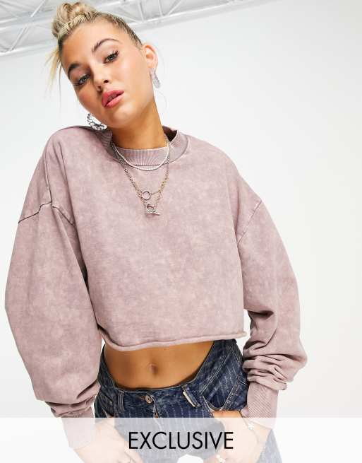 COLLUSION - Cropped sweatshirt med rå kanter i støvet lyserød