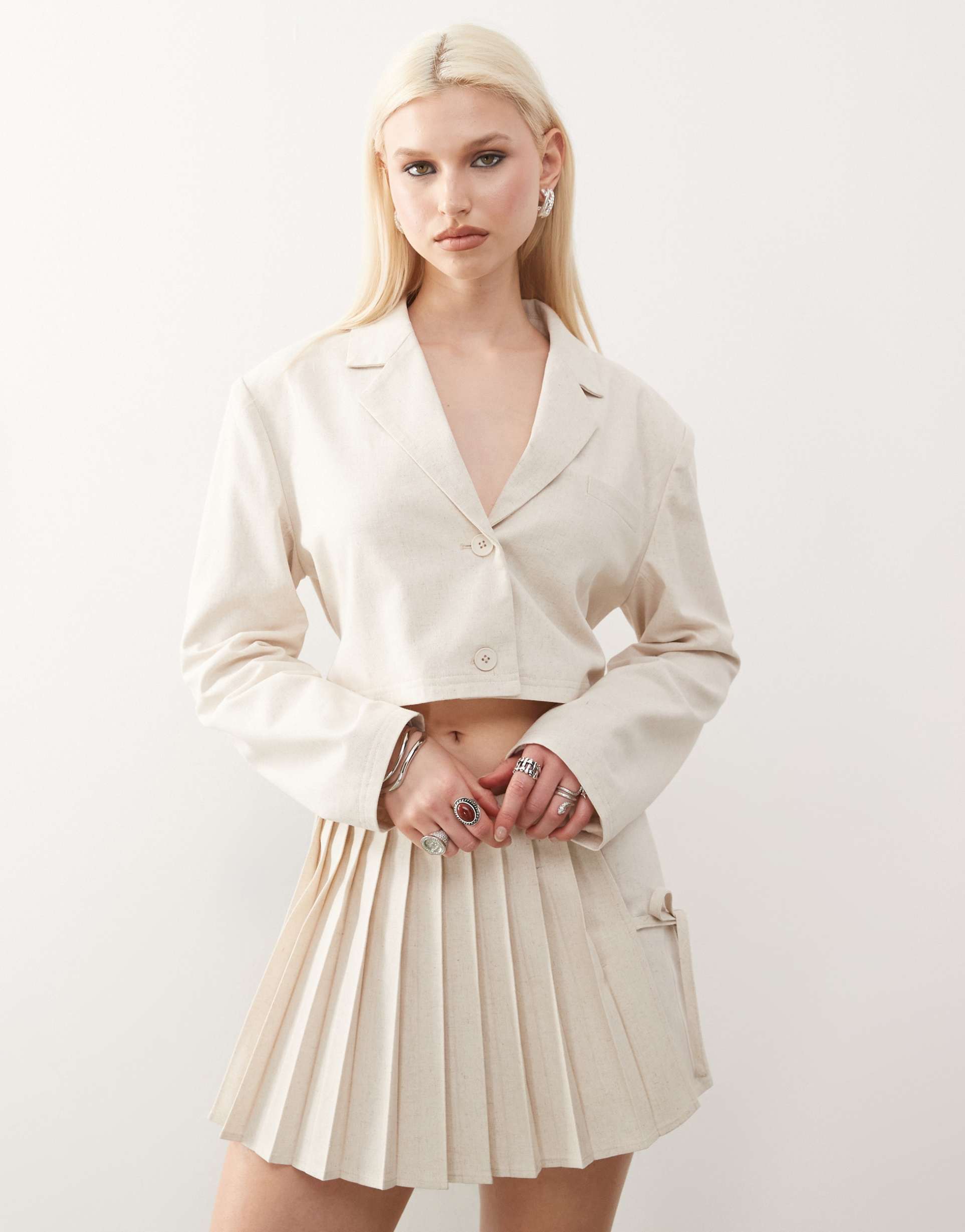 collusion cropped tie back woven blazer in stone