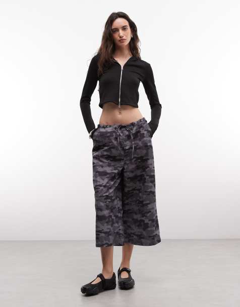 COLLUSION - culotte baggy de talle bajo 3/4 en camuflaje oscuro - view 1