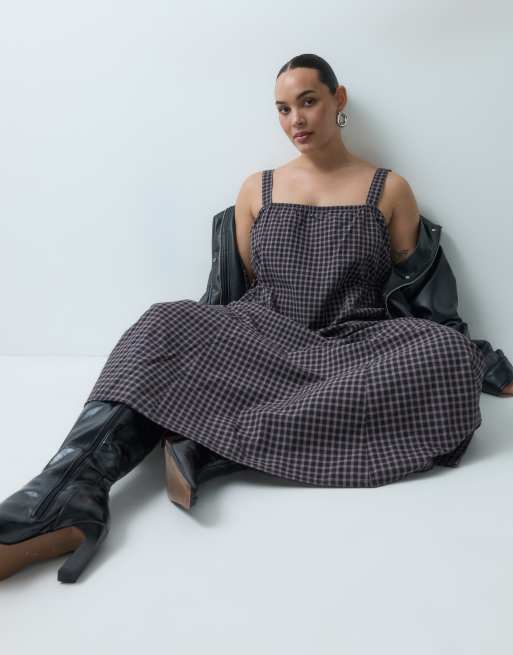 COLLUSION Curve smock channel detail maxi dress in brown check, 4 of 5