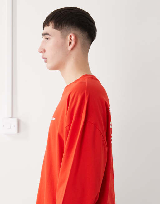 COLLUSION – Czerwony T-shirt oversize z długimi rękawami i nadrukiem na plecach, 4 z 5