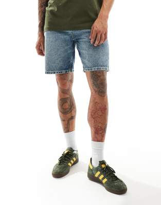 Collusion COLLUSION denim cut off shorts in midwash-Blue