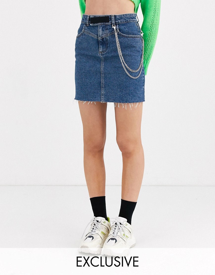 COLLUSION denim skirt with removable chain in mid wash blue-Blues
