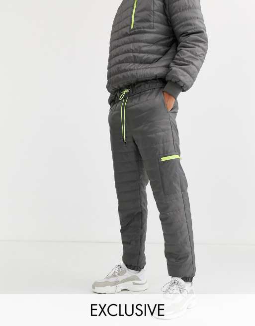 COLLUSION - Joggingbroek en sweatshirt van gewatteerd materiaal in grijs, 2 van 3