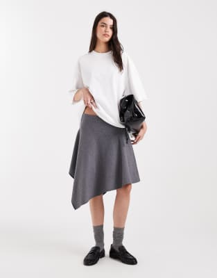 Collusion - Eleganter, asymmetrischer Midirock in Grau mit 90er-Style und Nadelstreifen