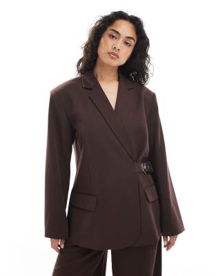 Collusion - Eleganter Oversize-Blazer in Schokobraun mit Gürteldetail, Kombiteil