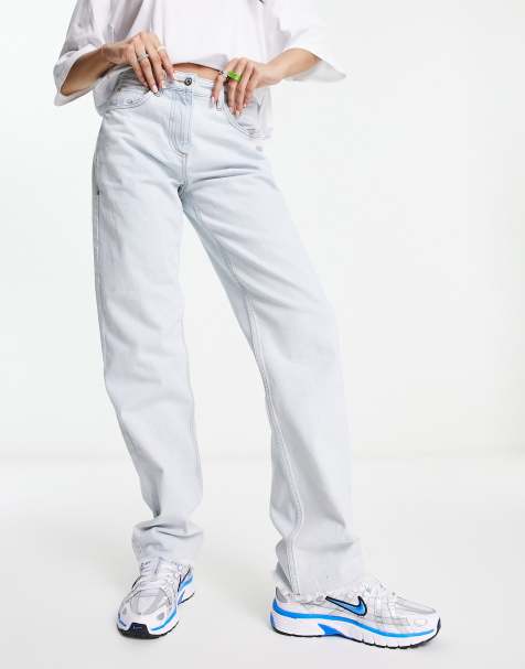 Light Blue Wash Mid Rise Straight Leg Jeans