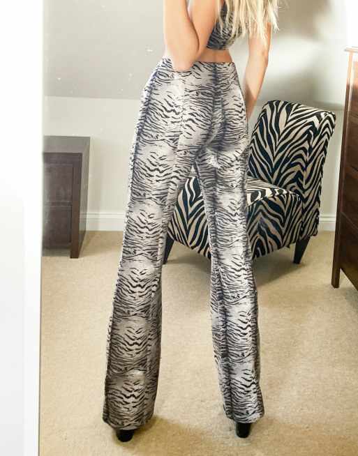 Printed flare pants outlet
