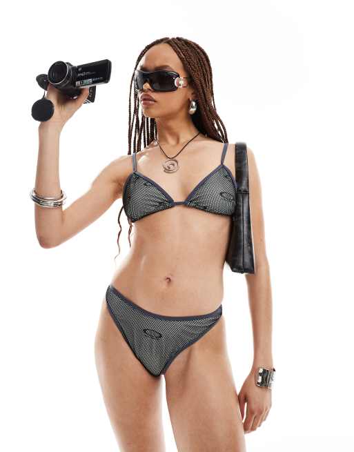 COLLUSION – Fischernetz-Bikinihose in Schwarz mit Branding, Kombiteil