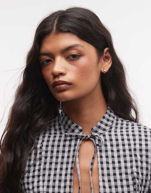 COLLUSION fitted keyhole detail shirt in grey gingham, 3 of 4
