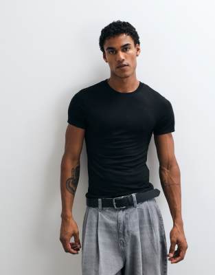 Collusion Fitted Short Sleeve Muscle T-shirt In Black