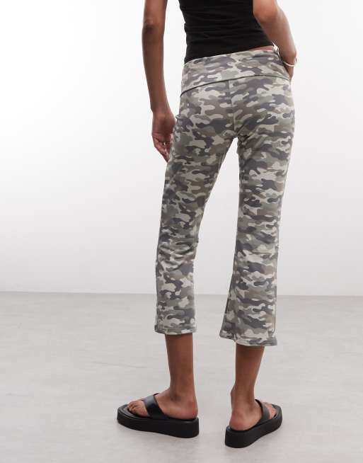 COLLUSION flared capris leggings in camo print, 2 of 5