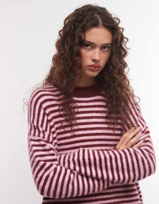 COLLUSION fluffig oversize-tröja med ränder i rosa och burgundy, 2 av 4
