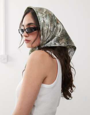 COLLUSION - Foulard à imprimé feuilles façon camouflage - Multicolore